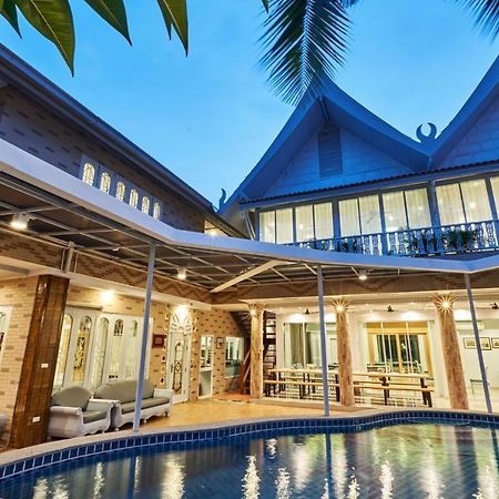 Siam Gala Villa Pattaya Bagian luar foto