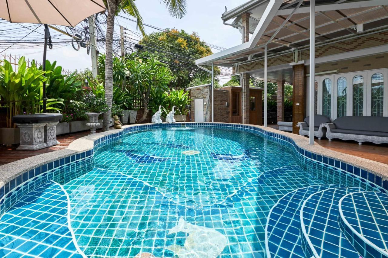 Siam Gala Villa Pattaya Bagian luar foto