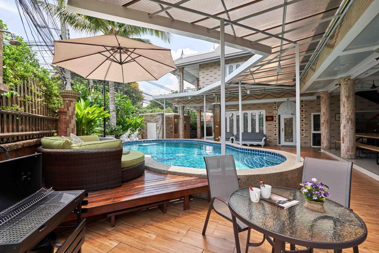 Siam Gala Villa Pattaya Bagian luar foto