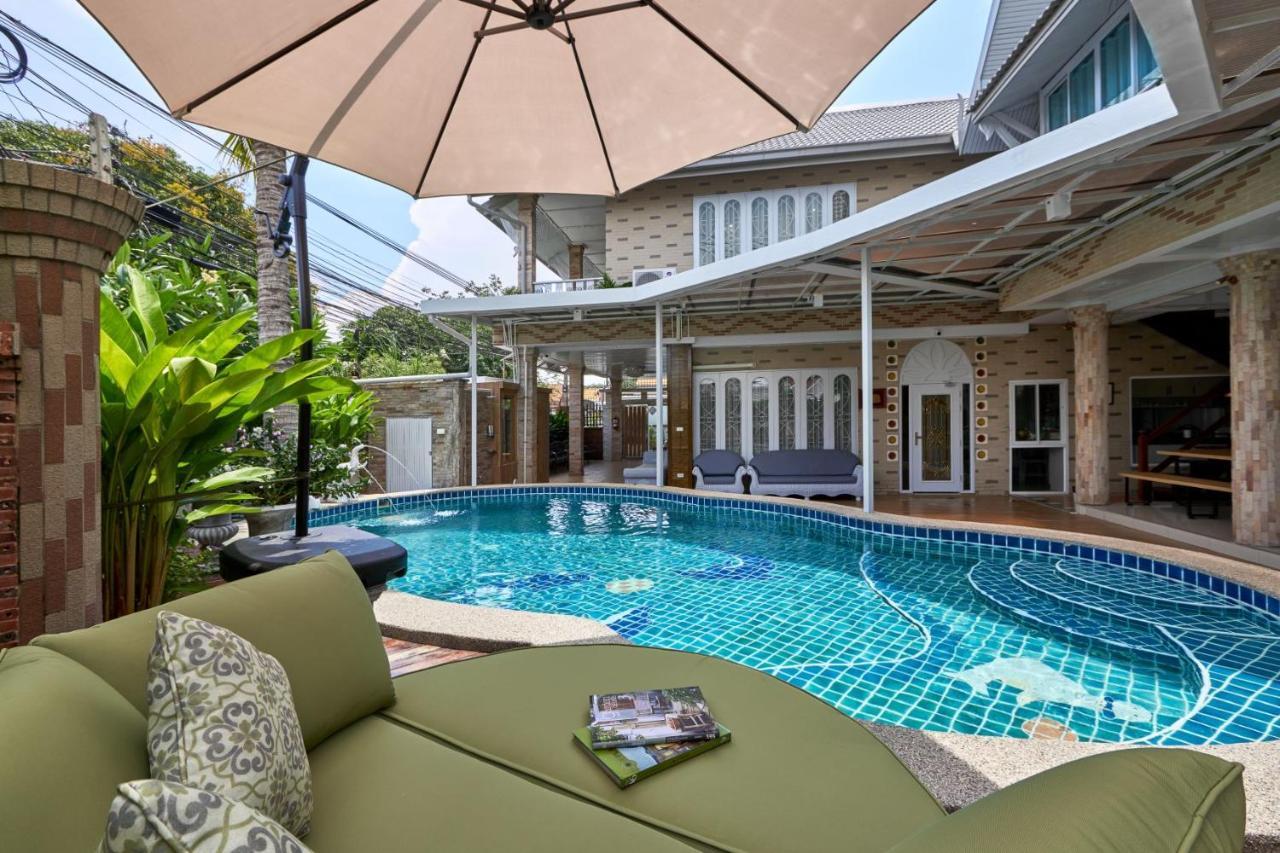 Siam Gala Villa Pattaya Bagian luar foto
