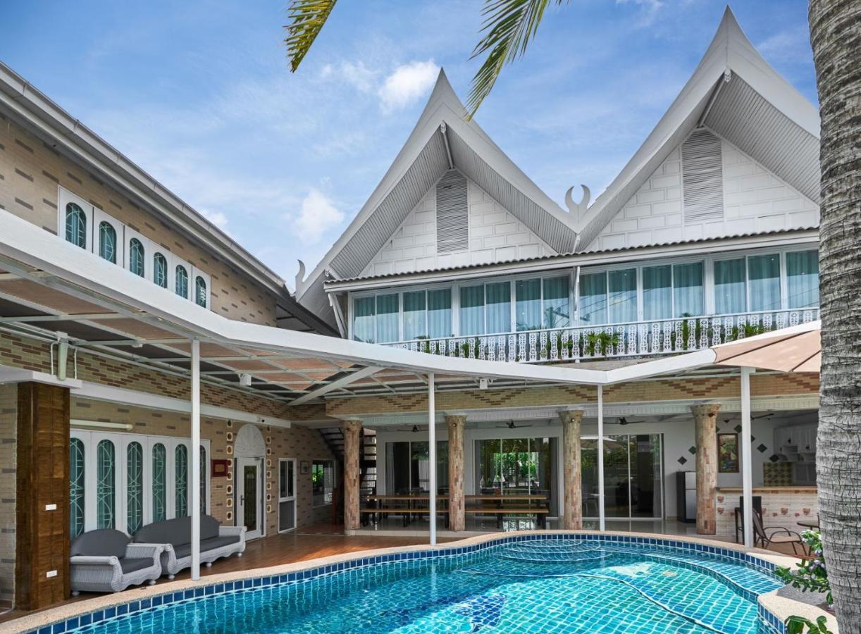 Siam Gala Villa Pattaya Bagian luar foto
